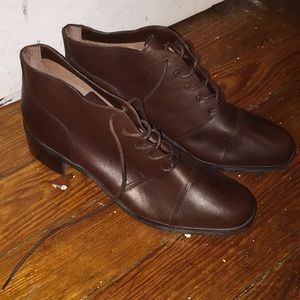 NWOT Brown Leather Shoes